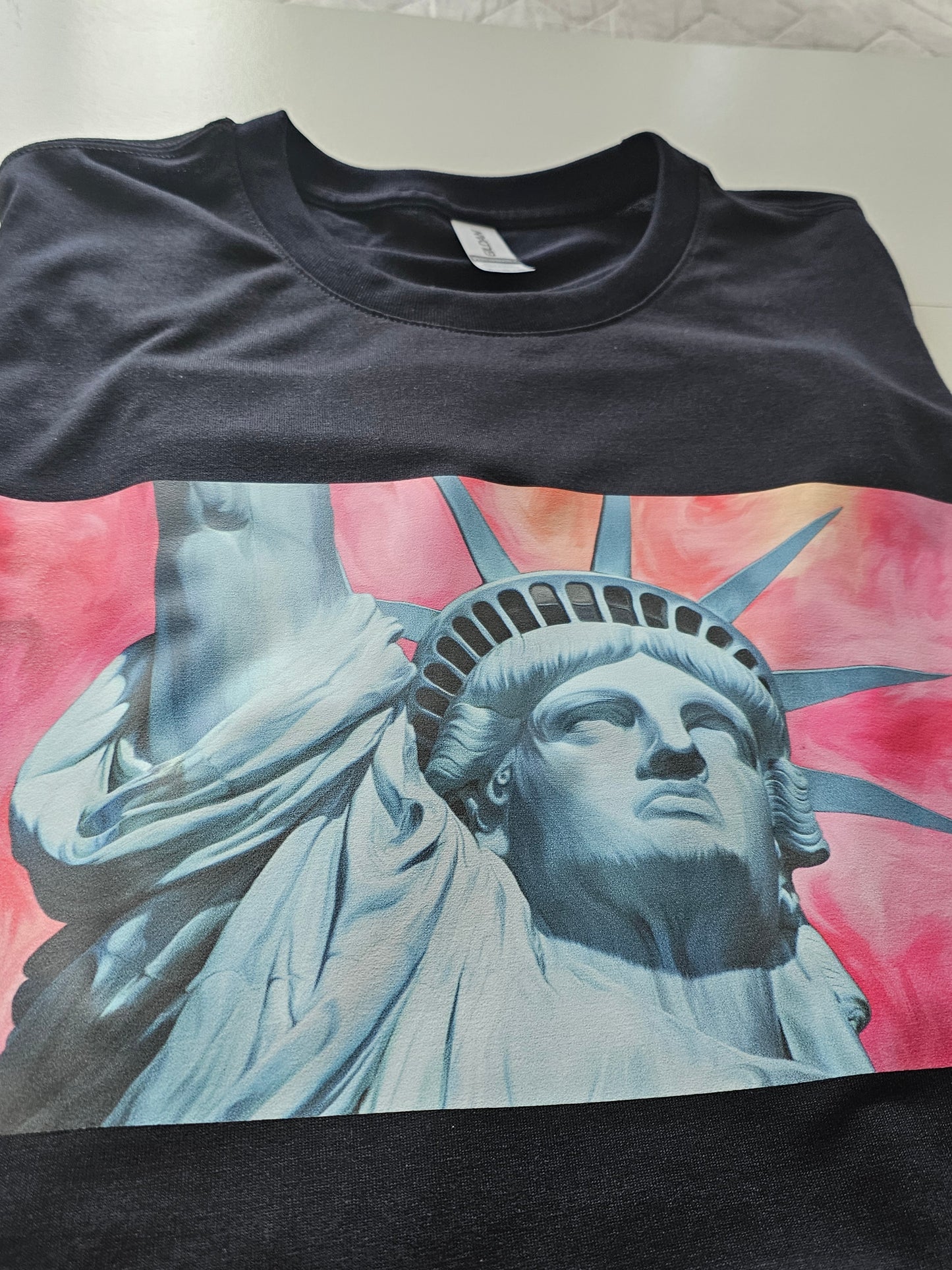 T-Shirt (statue of liberty)