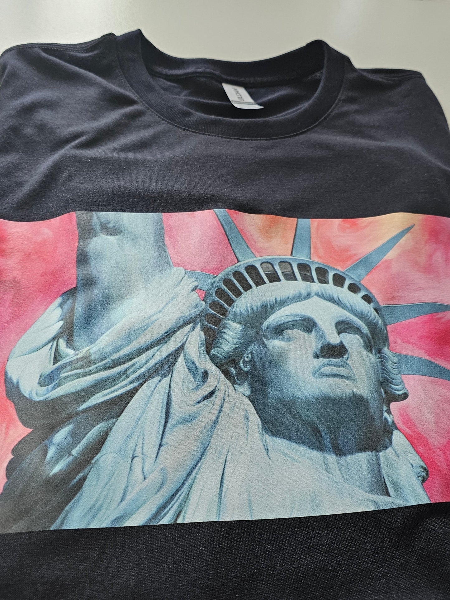 T-Shirt (statue of liberty)