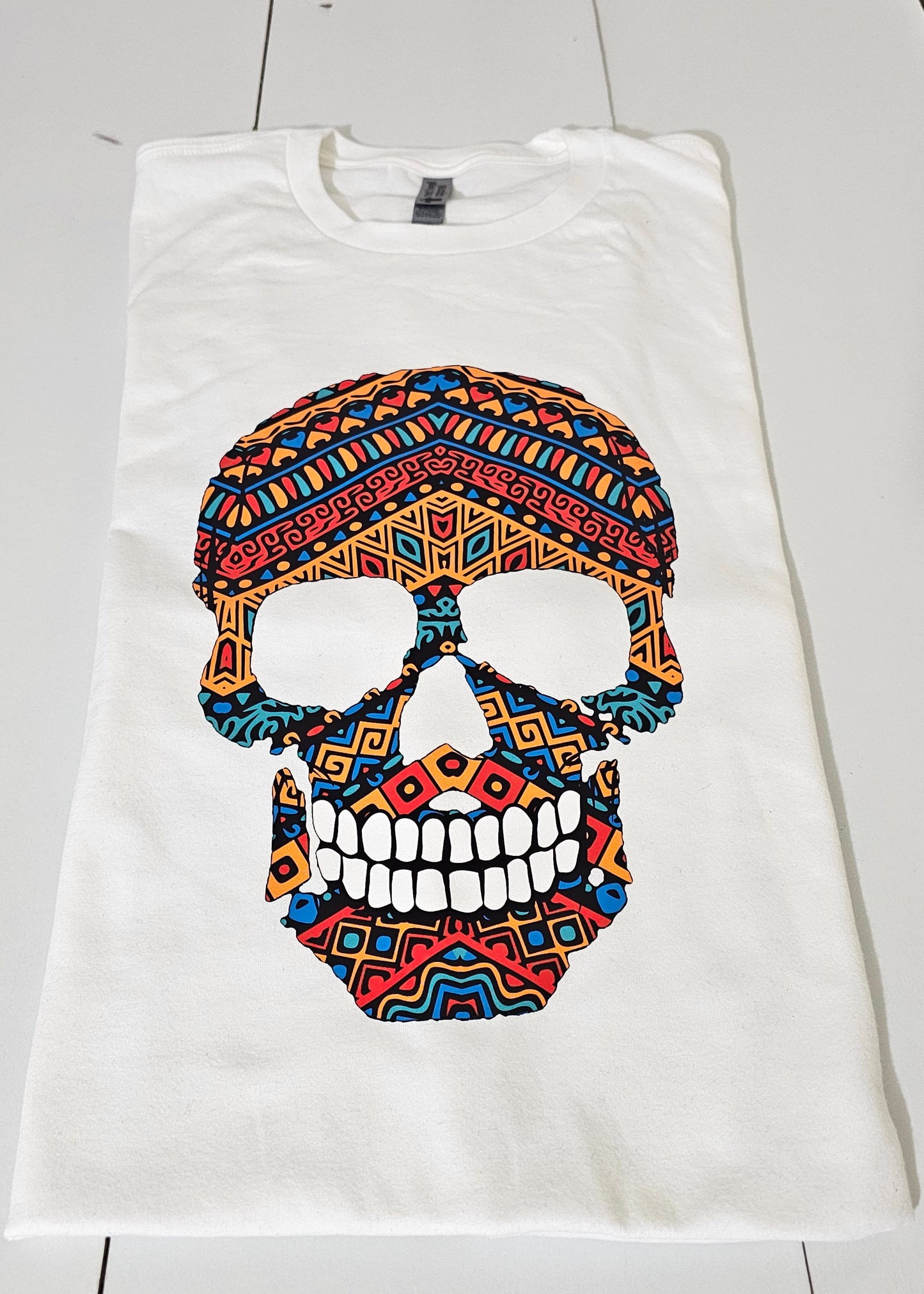 T-SHIRT  colorful skull head